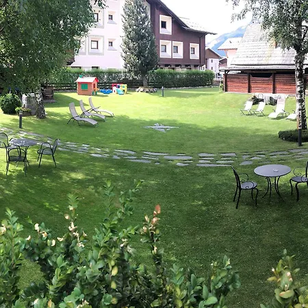 Larice Bianco Hotel 3*