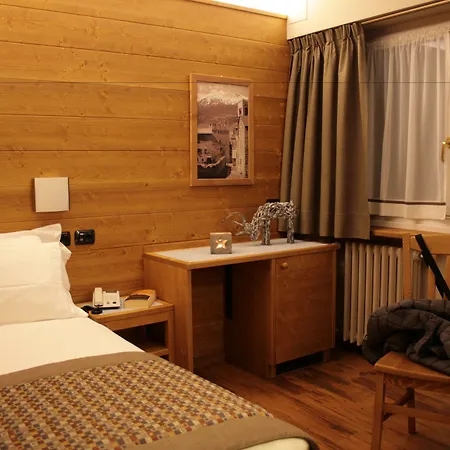 Larice Bianco Hotel 3*