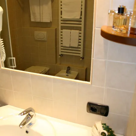 Hotel Larice Bianco 3*