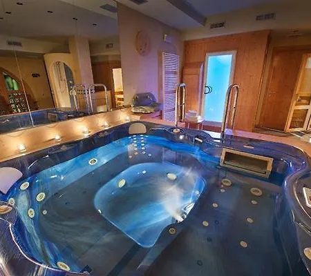 Larice Bianco Hotell 3*
