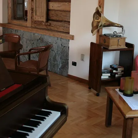 Larice Bianco Отель Бормио