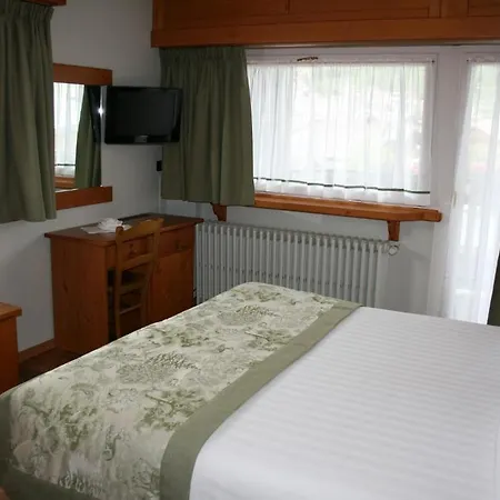 Larice Bianco 3* Бормио