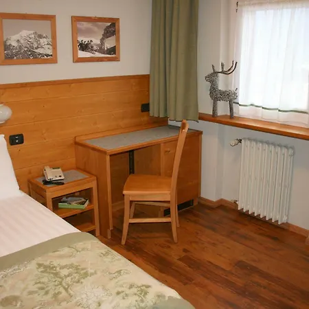 Larice Bianco 3* Бормио
